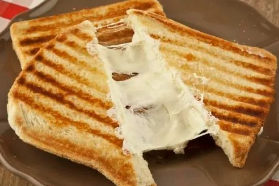 KAŞARLI TOST